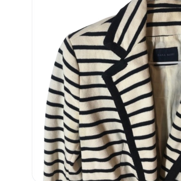 Zara Basic Size Small Women’ Cream And Black Blazer - Picture 8 of 8